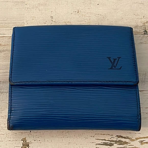 Louis Vuitton Blue Epi Bifold Wallet. - Picture 1 of 12